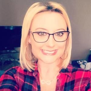 Meet your Posher, Crystal